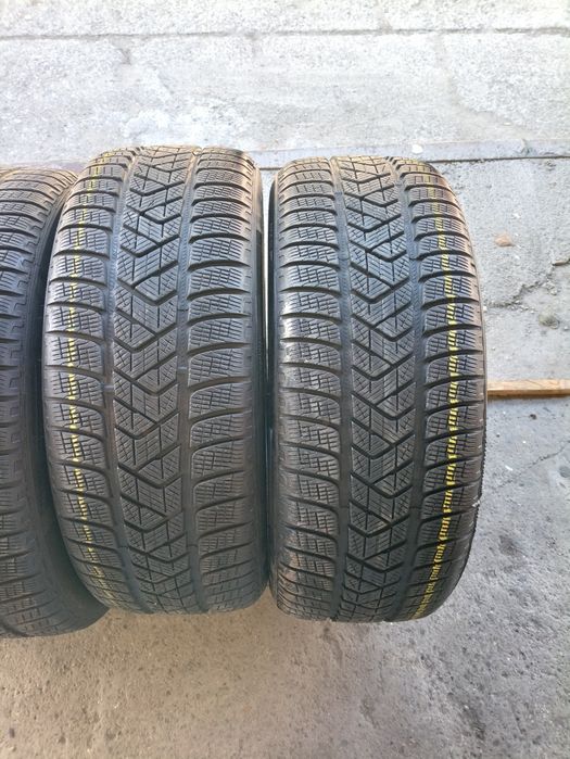 4 anvelope de iarna Pirelli 235/50 R19 dot 3519