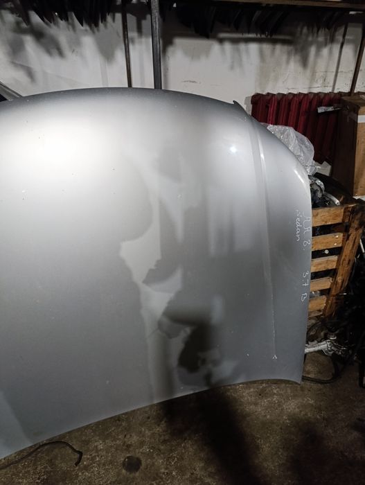 Капот на Ауди А8D3 из Германии