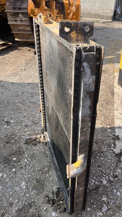 Продам водяной радиатор на К-701