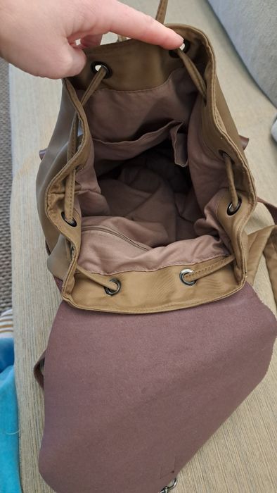 Rucsac maro încăpător