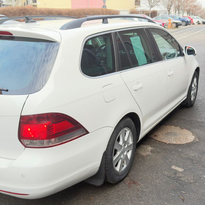 Volkswagen Golf 6 /  1.6 TDi (Disel)