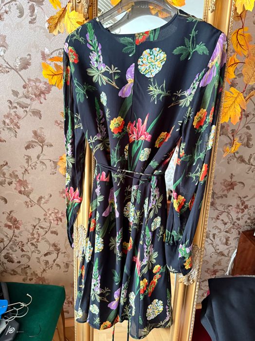 Сатенена рокля ZARA, XS