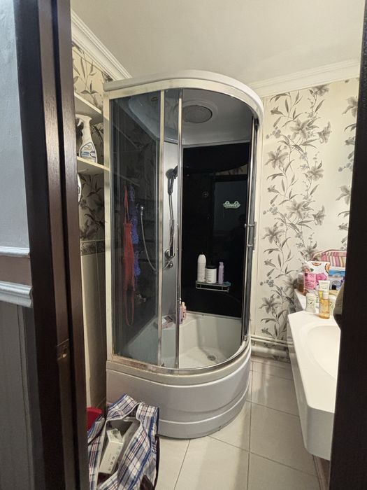 Душивая кабина 40000