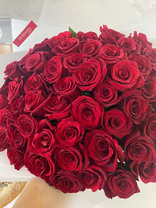 Цветы 51 розы голландцы