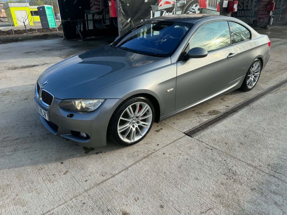 Vand BMW E 93 m pachet si BMW E 92 M pachet