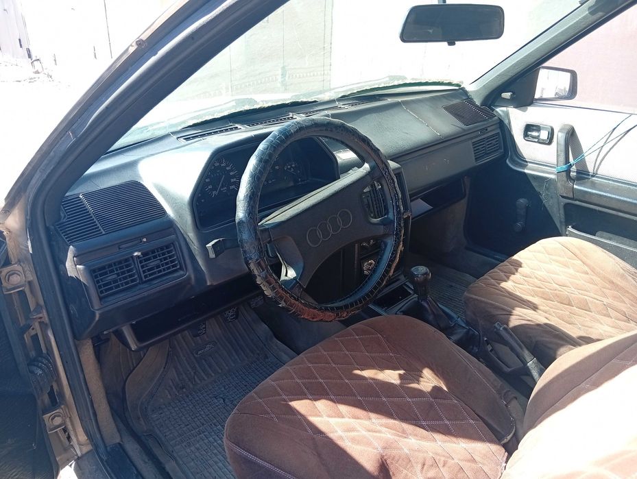 В разборе Audi 100 C3
