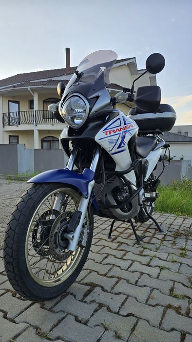 Motocicleta adventure-touring: Honda Transalp XL700VA (ABS) 2011