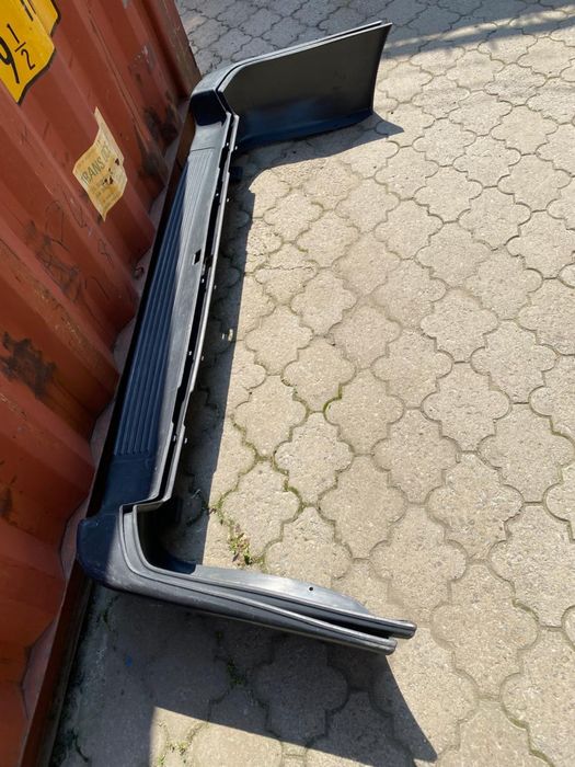 Бампер задний на ленд крузер 100