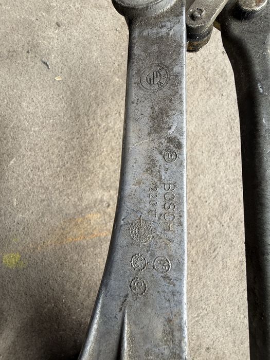 Трапеция дворников на БМВ Е34