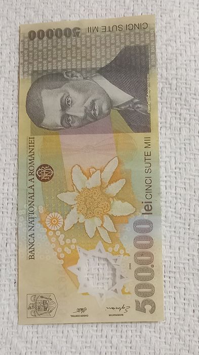 Vand 2 bancnote 500.000 lei an 2000 ieșite din circulatie,stare frumoa
