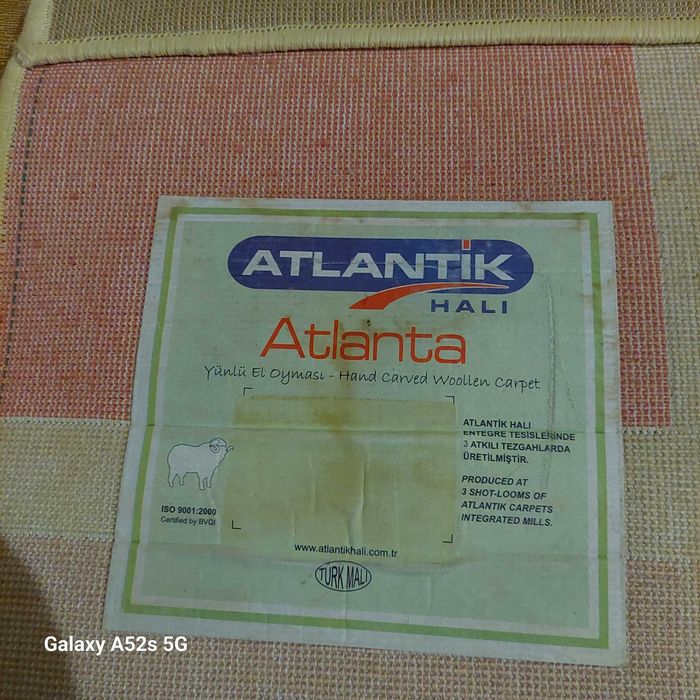 Килим от естествена  вълна