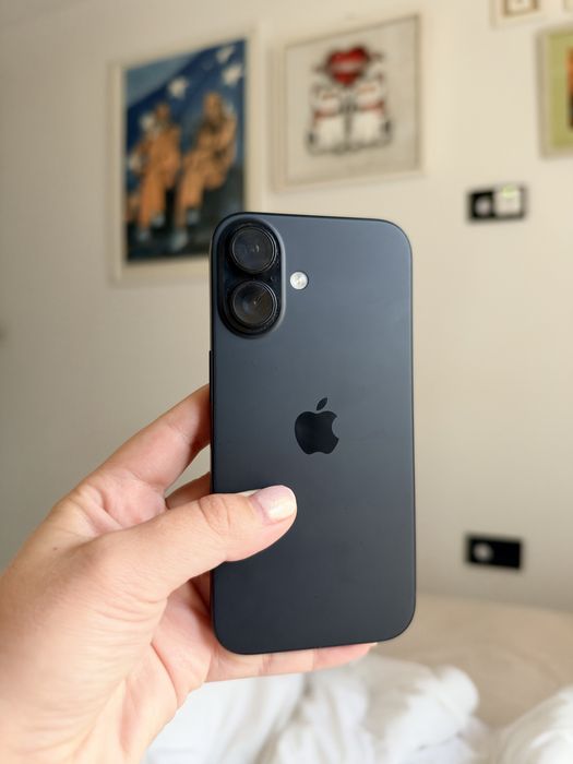Iphone 16 128GB.
