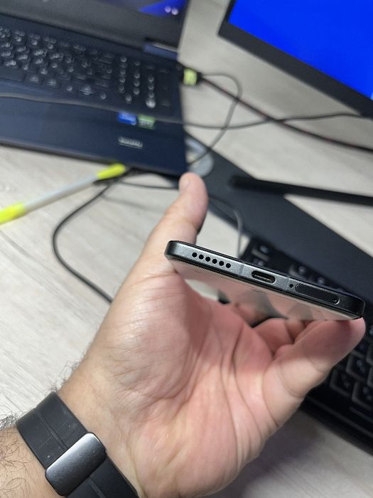 Vivo X200 Pro 16/512гб  СРОЧНО!!(Состояние как новый)