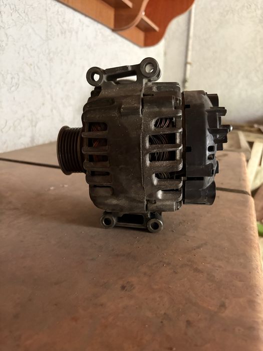 Генератор VAG Valeo