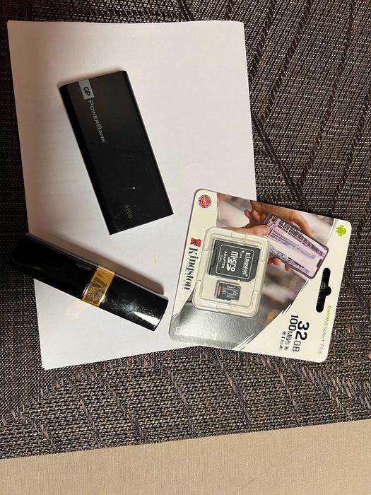 TOP OFFER Power Bank 5200 MAh+Подарък Guess мини Power Bank+ Външна SD