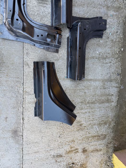 Prag stanga dacia logan 2