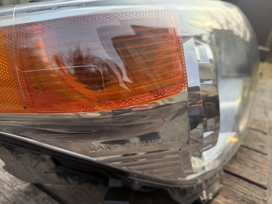 Фара правая оригинал