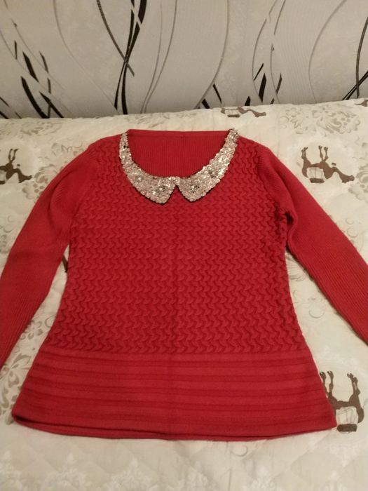 Продаю кофту женскую