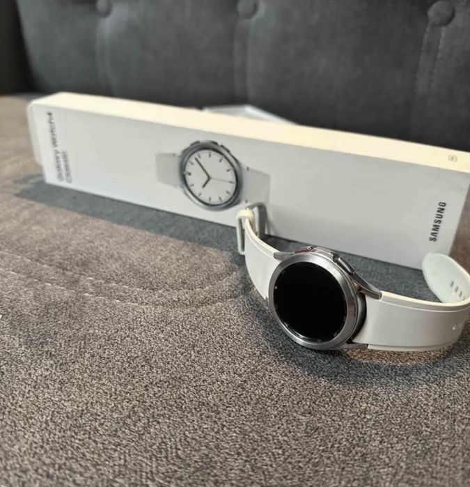 Продам Watch samsung