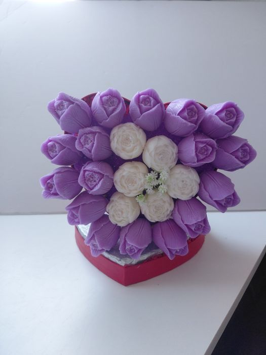 Buchet realizat din ceara de soia parfumata!