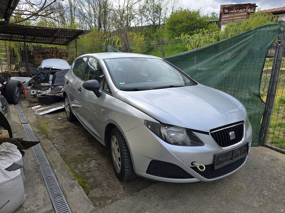 Dezmembrez seat ibiza 1.4 tdi 2010