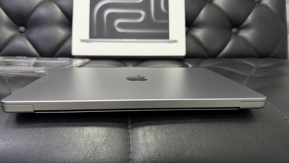 Apple MacBook Pro M3 2023года в идеальном состояние