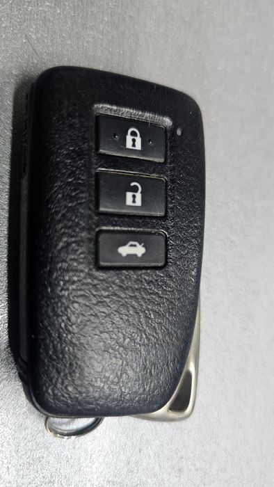 Продам ключ на лексус.