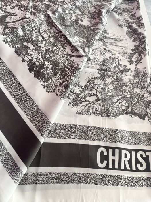 Платок шелк cristian dior