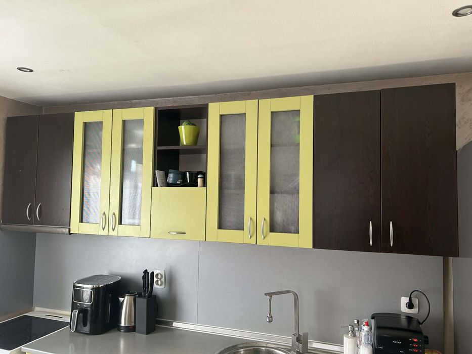 Кухния венге и зелено