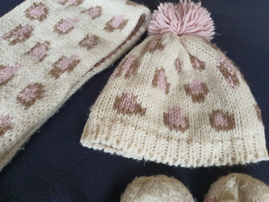 Next Nutmeg шапки,шалове и ръкавички 7-10 г.