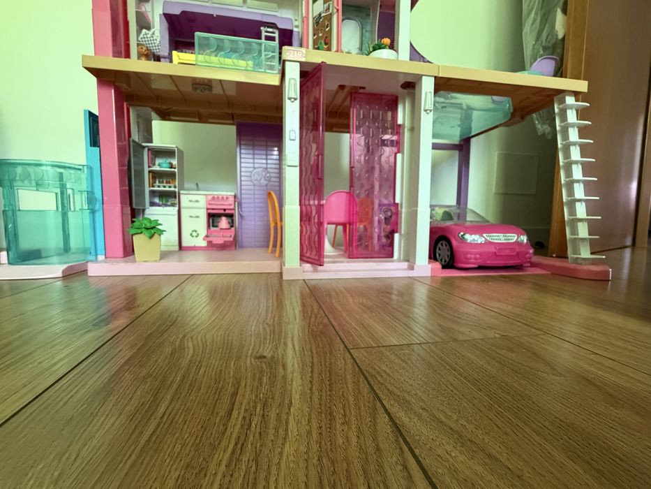 Barbie Dreamhouse original Mattel + mașină de înghețată Barbie