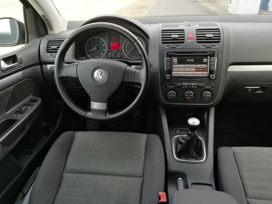 Golf 5 TOUR 1.6 MPI 102CP 2008 benzina