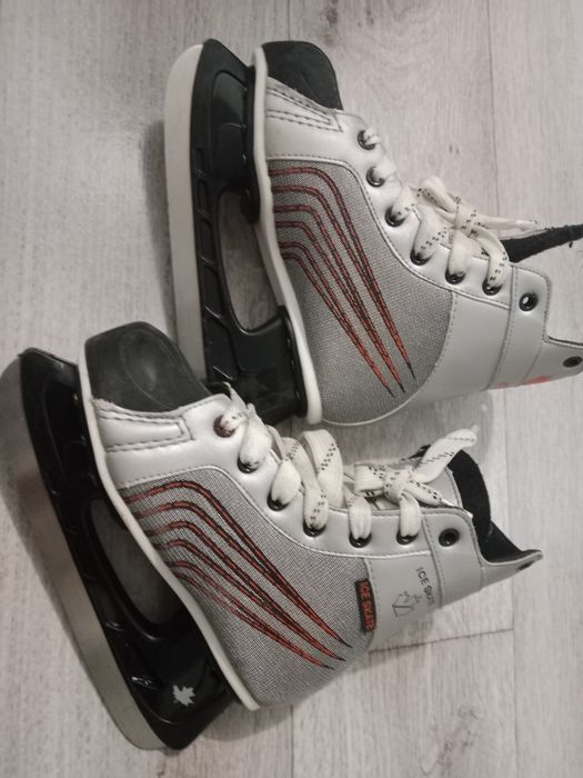 Продам коньки для мальчика