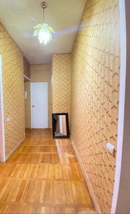 Продается квартира возле площадь Х. Алимджана 1/17/18