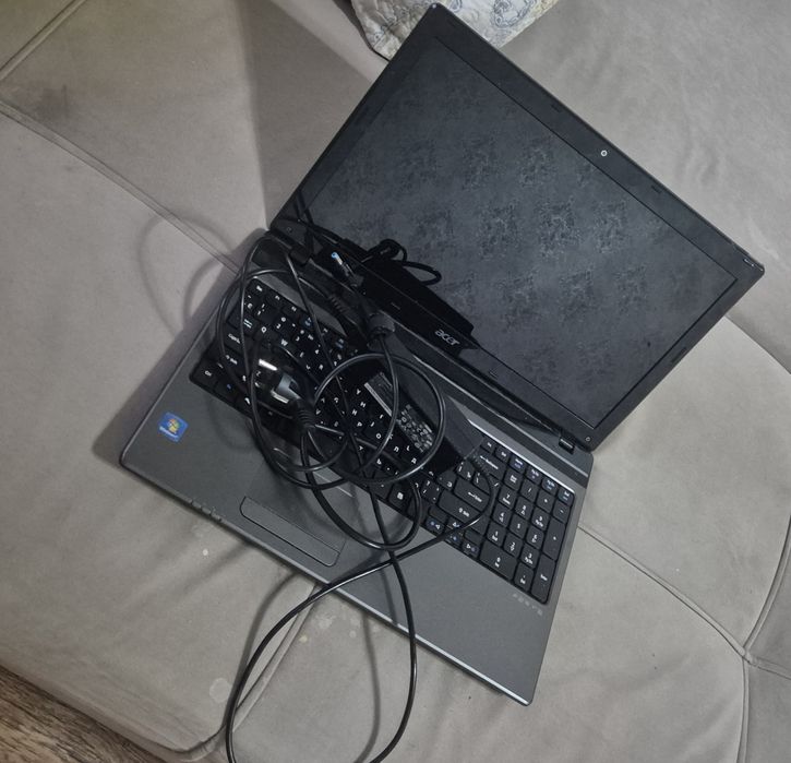 Acer aspire 5560