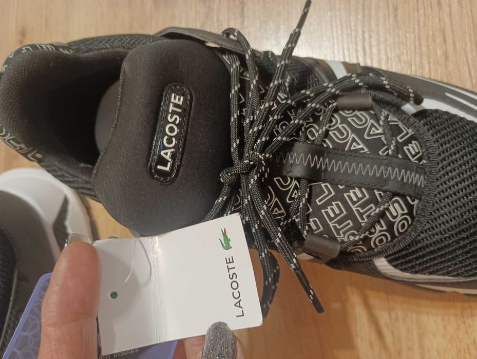 Сникърси "Lacoste"...