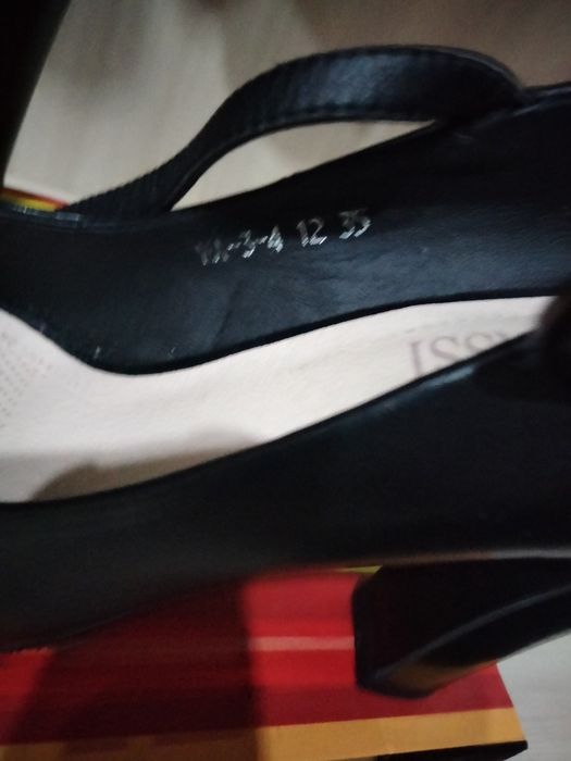 Продам шикарные туфли