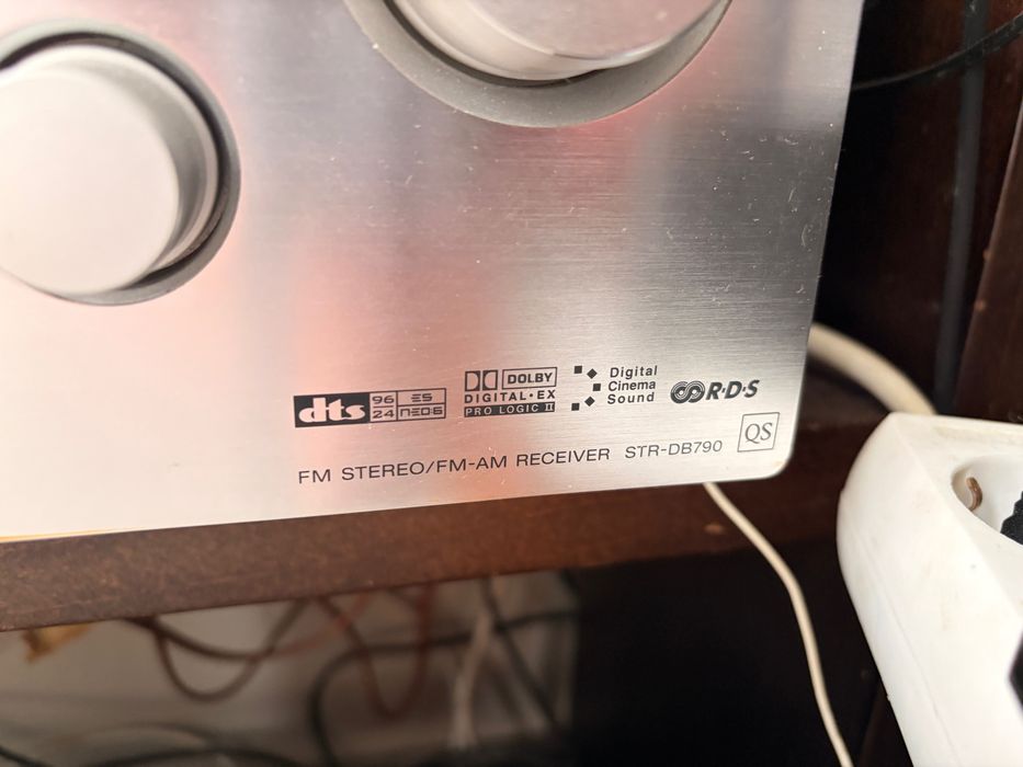 Sony домашно кино 5.1 – комплект: ресийвър STR-DB790, DVD, VHS видео, колони 5.1