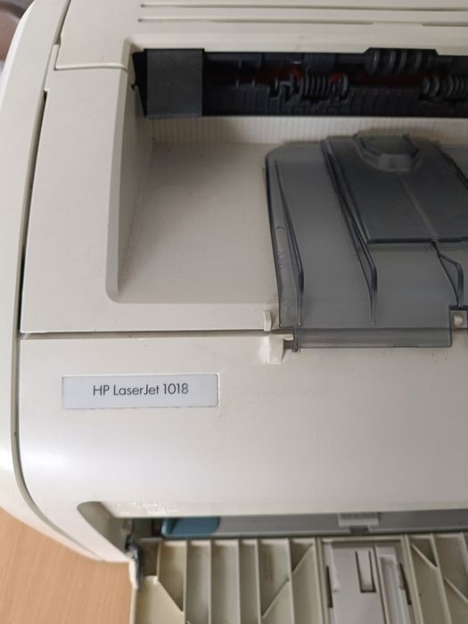 Принтер HP LJ 1018