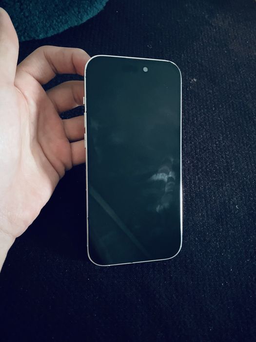 Продам Айфон 14 про 256 гб