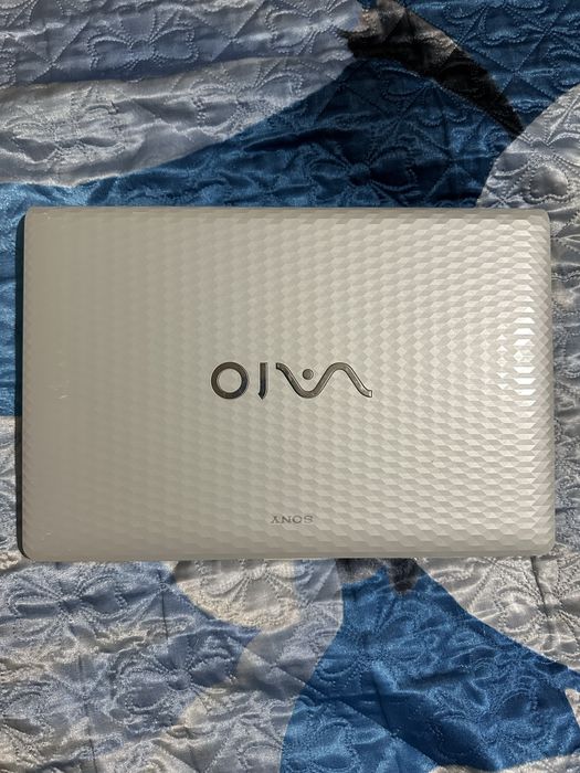 Продам ноутбук срочно