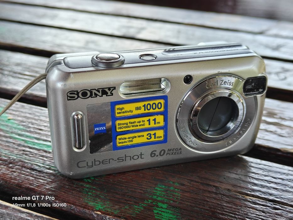 Aparat foto y2k Sony Cyber-shot DSC-S600 CCD