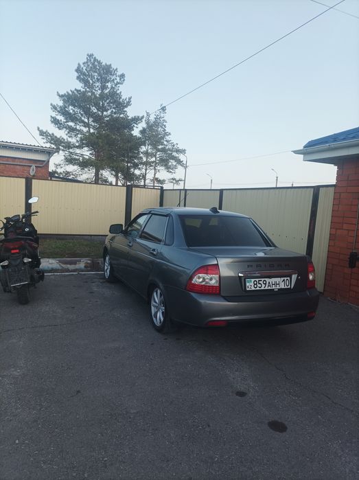 Продам Приору 2013г