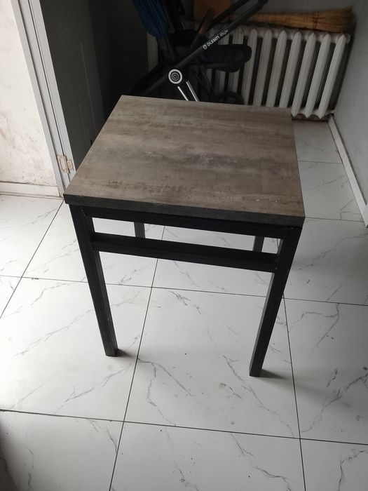 стол 60*60 высота 80