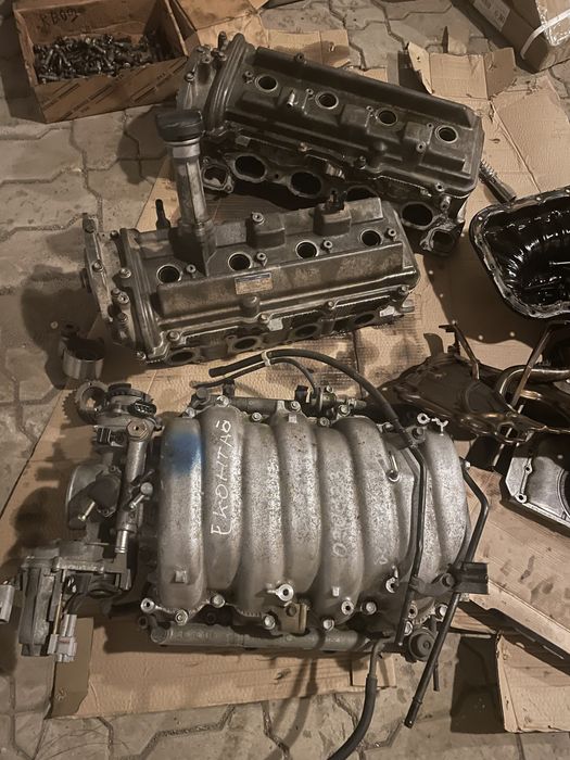 Запчасти двигателя LX470