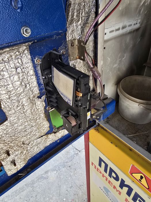 Уличный платежный терминал