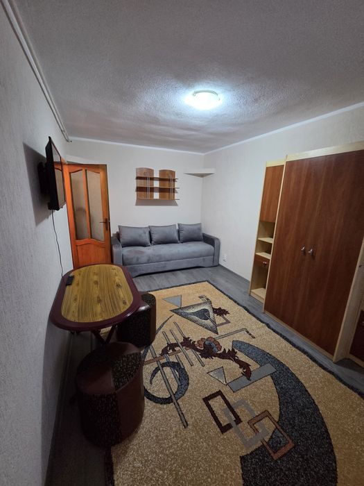 Garsonieră de închiriat