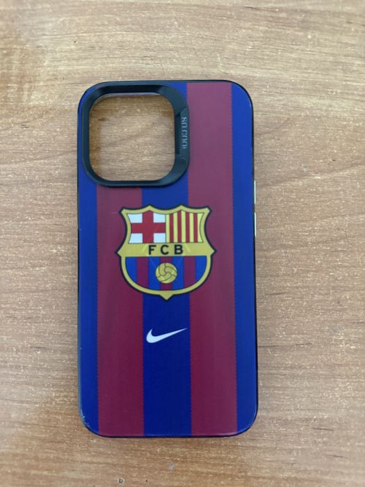 Чехолы для iPhone 13 pro