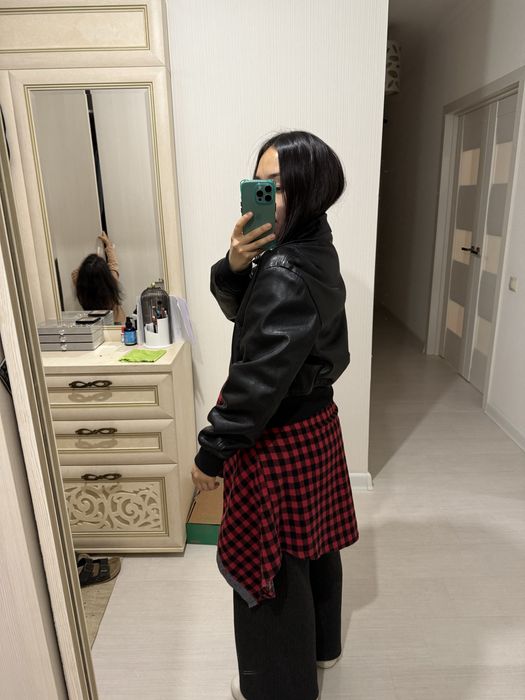 Кожанка бомбер Mango