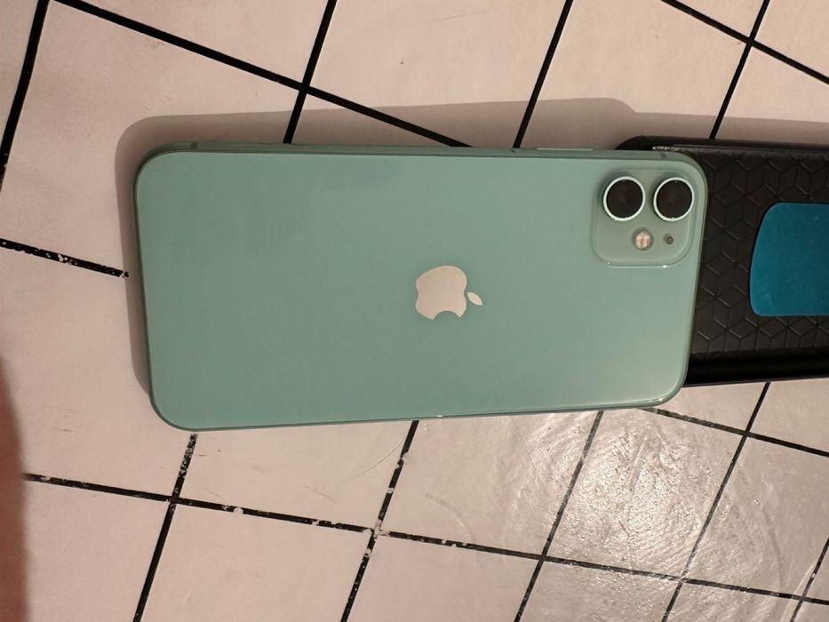 Iphone 11 64GB обмен